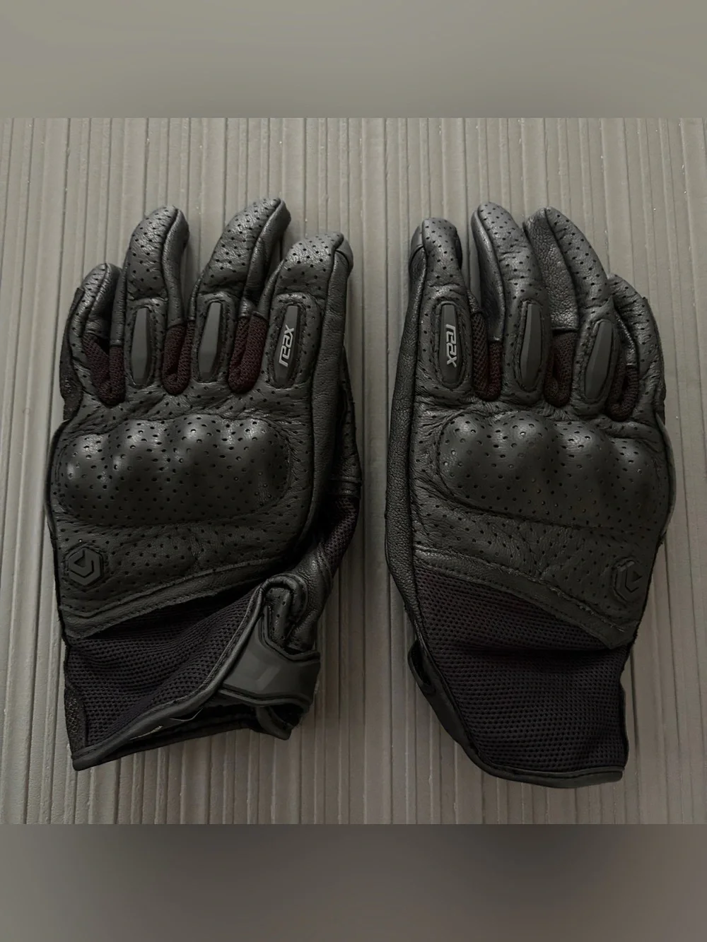 Lg Reax Women’s Motorcycle Gloves